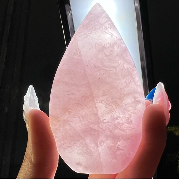 Blue Rose Quartz Teardrop (1) - Picture 6 of 7